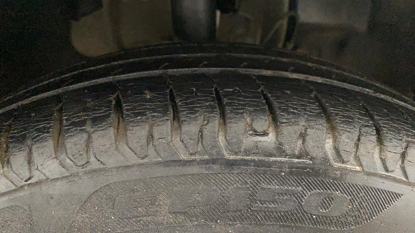 2019 Tata Tiago XE PETROL, Petrol, Manual, 56,321 km, Right Front Tyre Tread
