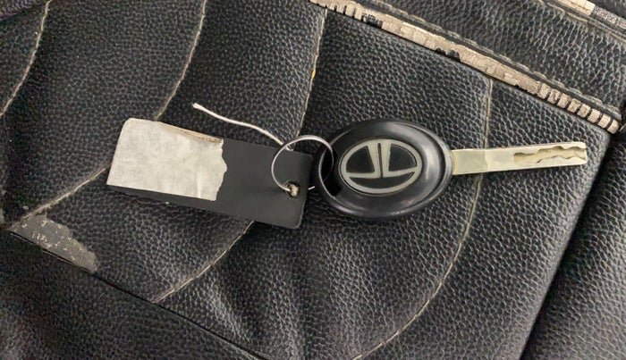 2019 Tata Tiago XE PETROL, Petrol, Manual, 56,321 km, Key Close Up