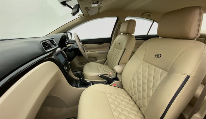 2016 Maruti Ciaz VXI PLUS AMT, Petrol, Automatic, 28,894 km, Right Side Front Door Cabin