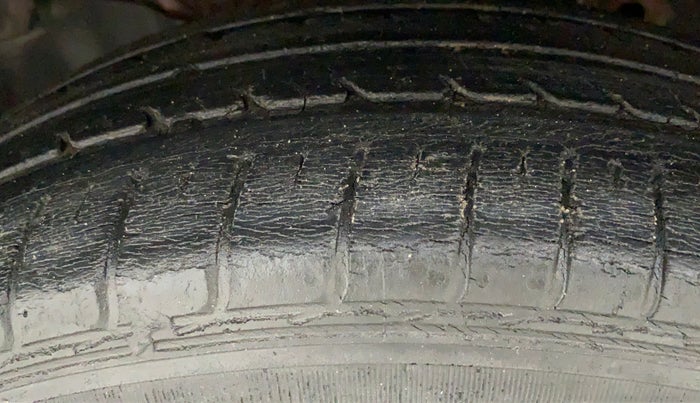 2015 Honda City 1.5L I-VTEC V MT, Petrol, Manual, 21,976 km, Left Front Tyre Tread