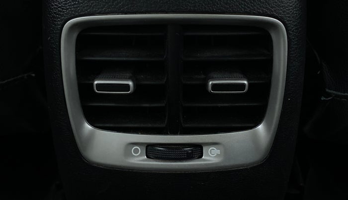 2021 Hyundai VENUE S 1.2, Petrol, Manual, 31,392 km, Rear AC Vents