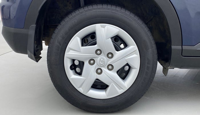 2021 Hyundai VENUE S 1.2, Petrol, Manual, 31,392 km, Right Rear Wheel