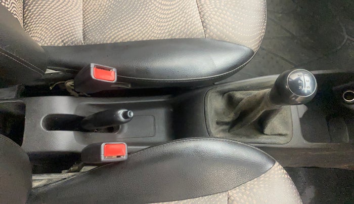 2015 Hyundai Eon MAGNA +, Petrol, Manual, 95,923 km, Gear Lever