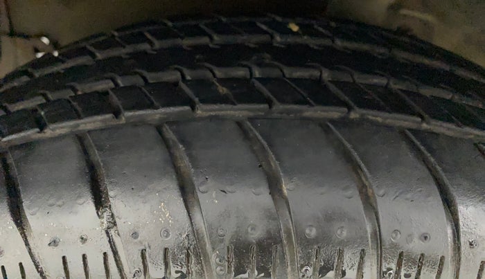 2015 Maruti Celerio ZXI AMT, Petrol, Automatic, 73,477 km, Left Front Tyre Tread