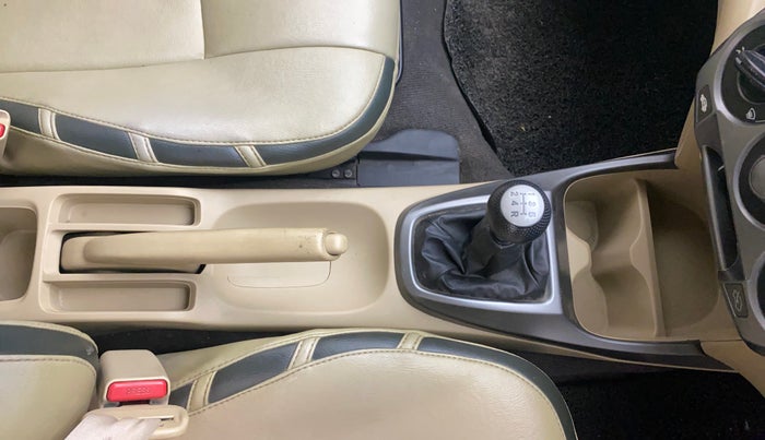 2012 Honda City 1.5L I-VTEC E MT, Petrol, Manual, 1,07,320 km, Gear Lever