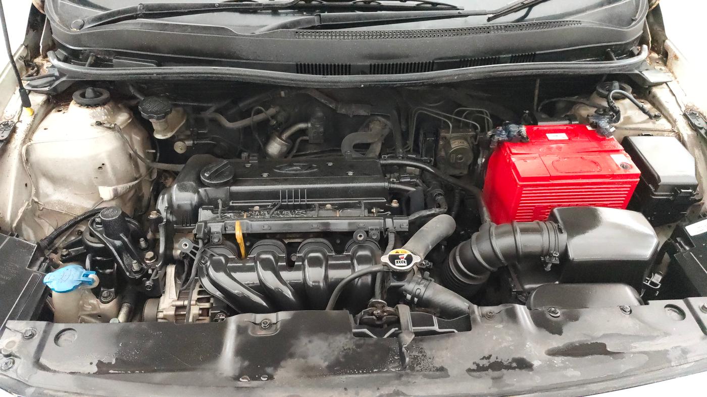 2013 Hyundai Verna FLUIDIC 1.6 VTVT SX OPT, Petrol, Manual, 95,261 km, Engine View