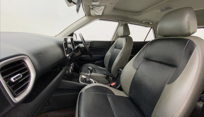2019 Hyundai VENUE SX 1.0 TURBO, Petrol, Manual, 69,173 km, Right Side Front Door Cabin