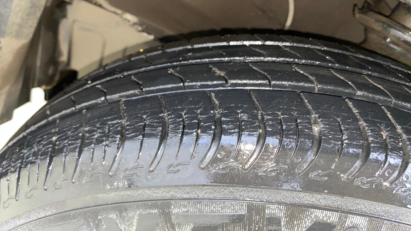2020 Maruti S PRESSO VXI PLUS AMT, Petrol, Automatic, 19,538 km, Left Front Tyre Tread