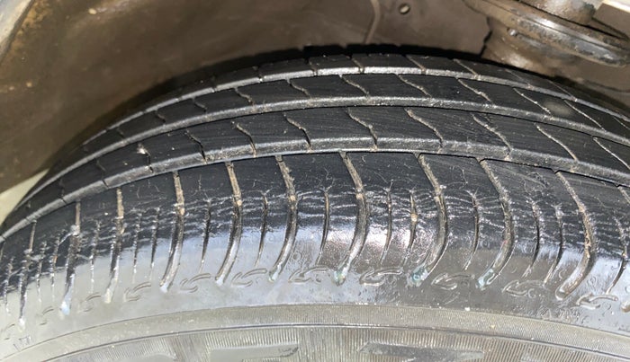 2020 Maruti S PRESSO VXI PLUS AMT, Petrol, Automatic, 19,538 km, Right Front Tyre Tread