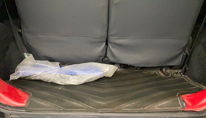 2021 Mahindra Thar LX HARD TOP 4WD MT, Diesel, Manual, 34,319 km, Boot Inside