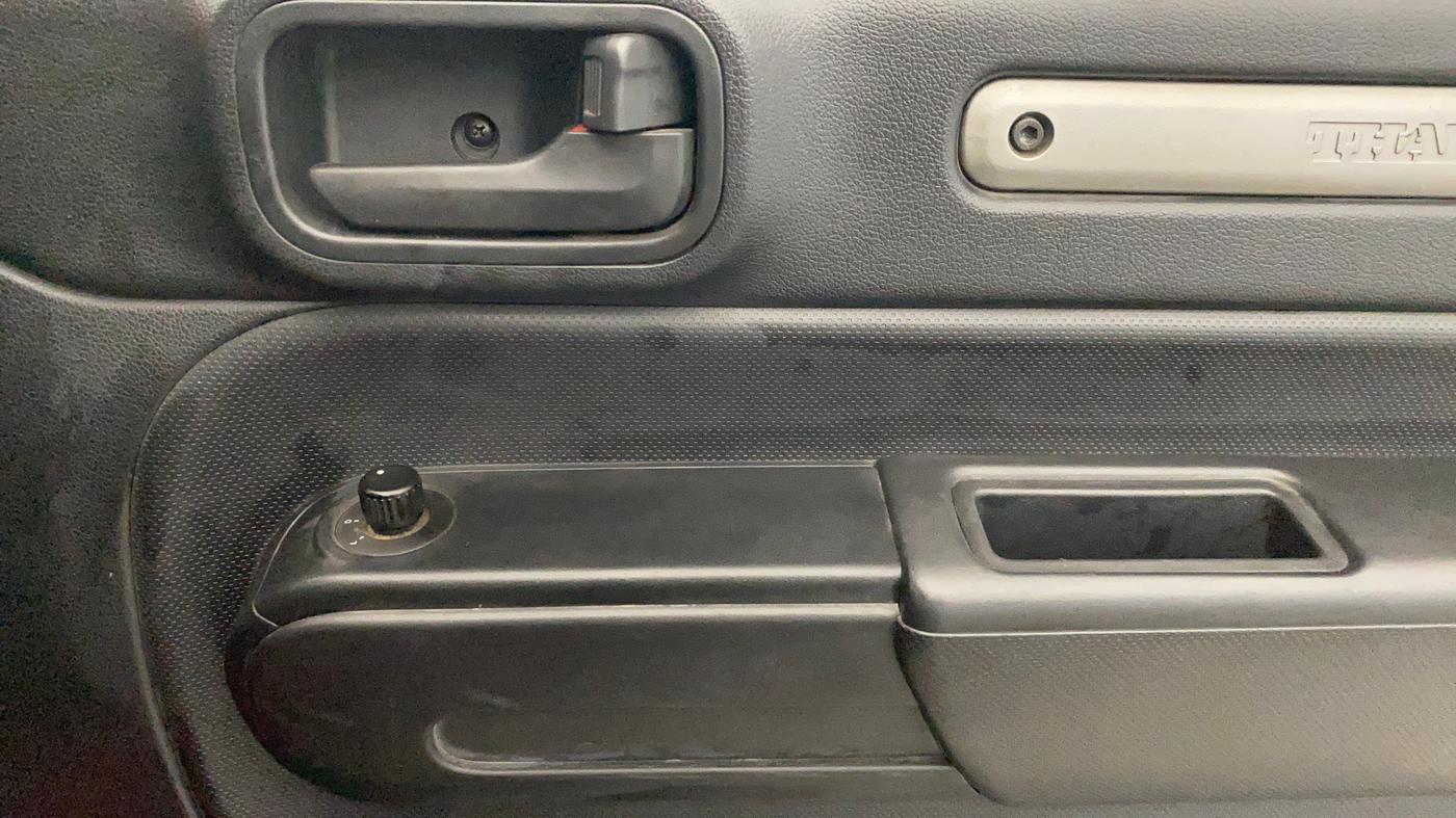 2021 Mahindra Thar LX HARD TOP 4WD MT, Diesel, Manual, 34,319 km, Driver Side Door Panels Control