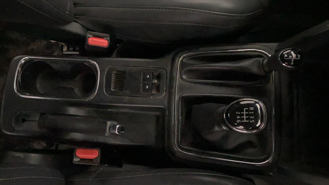 2021 Mahindra Thar LX HARD TOP 4WD MT, Diesel, Manual, 34,319 km, Gear Lever