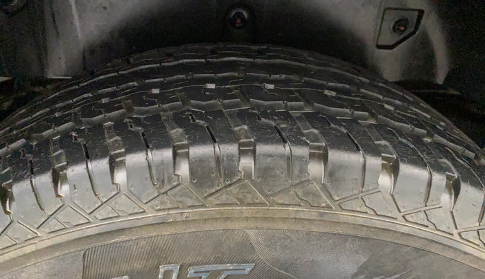 2021 Mahindra Thar LX HARD TOP 4WD MT, Diesel, Manual, 34,319 km, Right Rear Tyre Tread