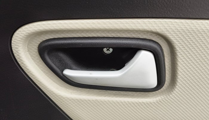 2022 Maruti Alto VXI PLUS, Petrol, Manual, 33,845 km, Driver Side Door Panels Control