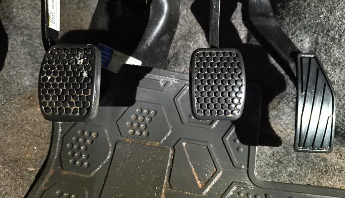 2022 Maruti Alto VXI PLUS, Petrol, Manual, 33,845 km, Pedals