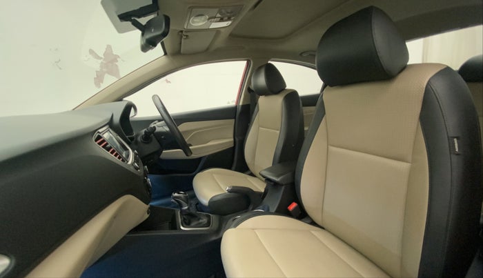 2018 Hyundai Verna 1.6 VTVT SX (O) AT, Petrol, Automatic, 63,928 km, Right Side Front Door Cabin