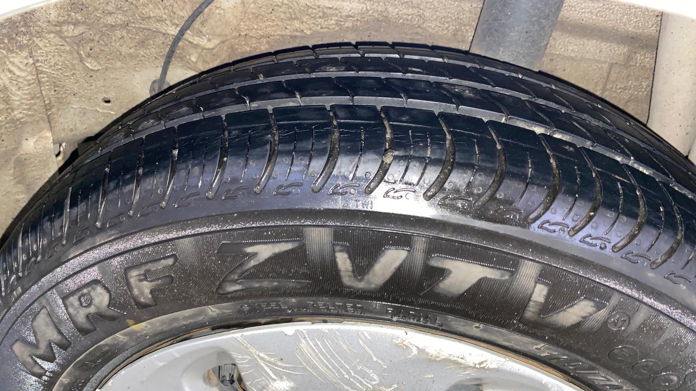 2016 Maruti Celerio ZXI AMT (O), Petrol, Automatic, 47,217 km, Left Rear Tyre Tread