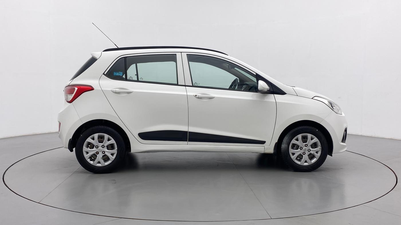 2016 Hyundai Grand i10 SPORTZ 1.2 KAPPA VTVT, Petrol, Manual, 90,995 km, Right Side View