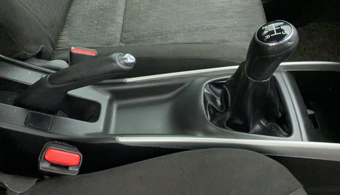 2015 Maruti Baleno ALPHA PETROL 1.2, Petrol, Manual, 28,909 km, Gear Lever