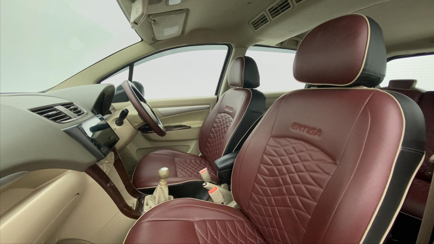 2017 Maruti Ertiga ZDI PLUS SHVS, Diesel, Manual, 67,211 km, Right Side Front Door Cabin