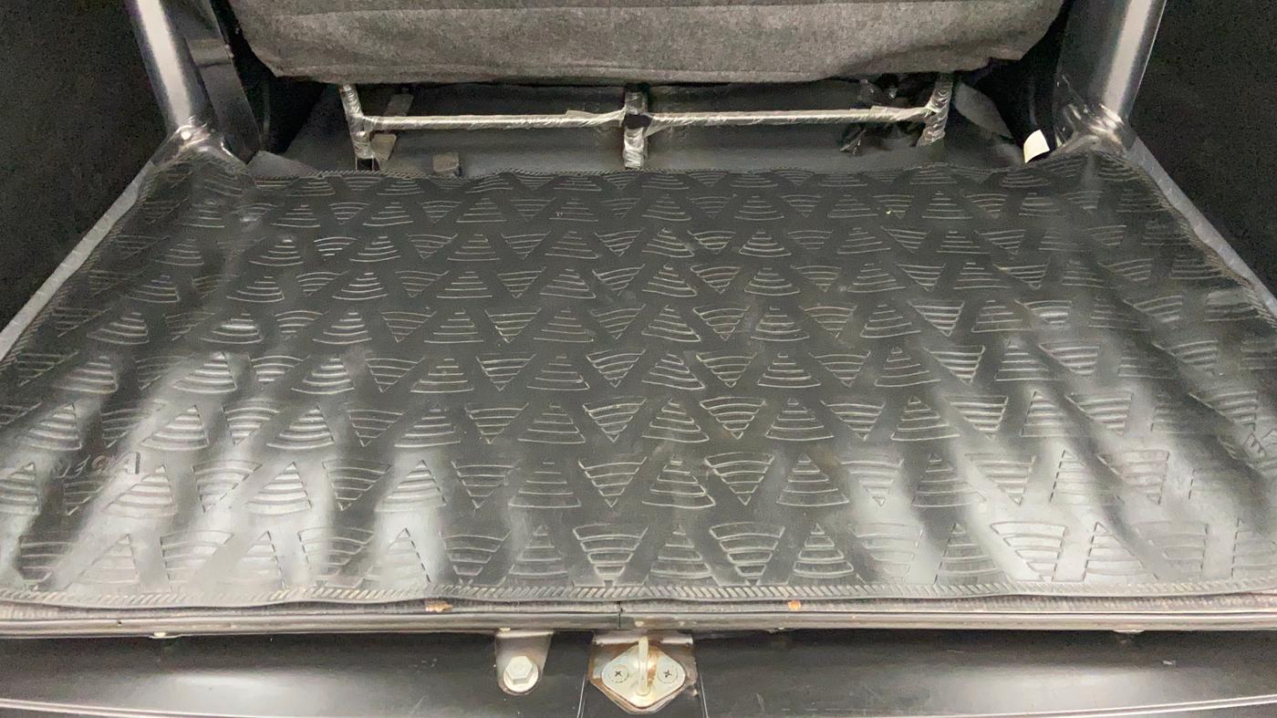 2018 Maruti Eeco 5 STR WITH AC PLUSHTR, Petrol, Manual, 14,651 km, Boot Inside View