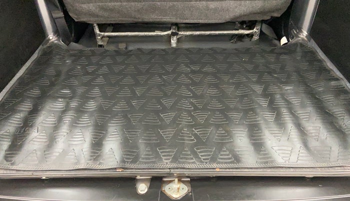 2018 Maruti Eeco 5 STR WITH AC PLUSHTR, Petrol, Manual, 14,651 km, Boot Inside View