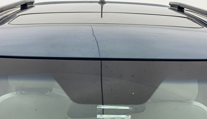 2024 Mahindra XUV300 W8 (O) 1.2 PETROL AMT, Petrol, Automatic, 17,792 km, Moonroof/ Sunroof