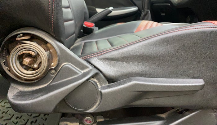 2016 Maruti Baleno ZETA PETROL 1.2, Petrol, Manual, 1,07,222 km, Driver Side Adjustment Panel