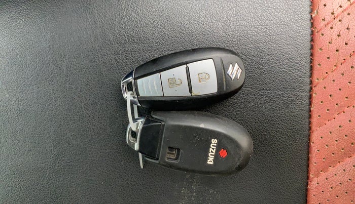 2016 Maruti Baleno ZETA PETROL 1.2, Petrol, Manual, 1,07,222 km, Key Close Up