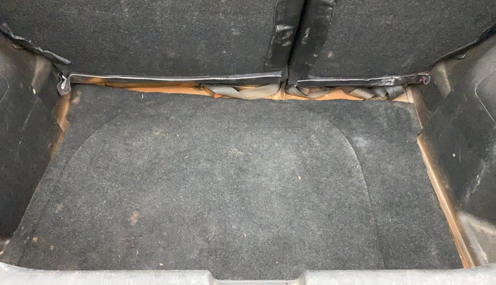 2016 Maruti Baleno ZETA PETROL 1.2, Petrol, Manual, 1,07,222 km, Boot Inside