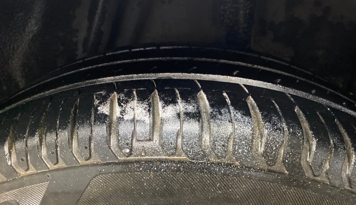 2016 Honda City 1.5L I-VTEC V MT, Petrol, Manual, 86,737 km, Left Rear Tyre Tread