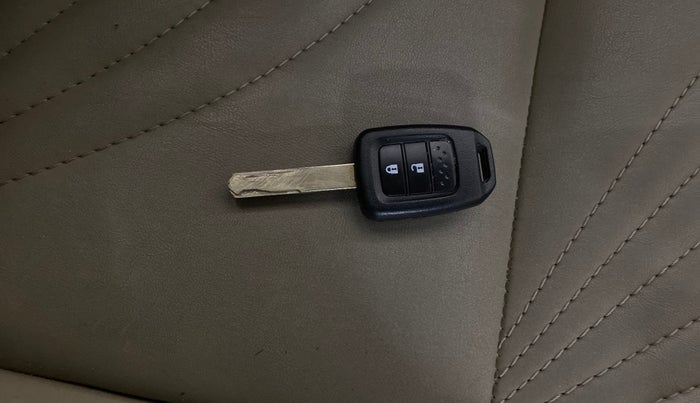 2016 Honda City 1.5L I-VTEC V MT, Petrol, Manual, 86,737 km, Key Close Up