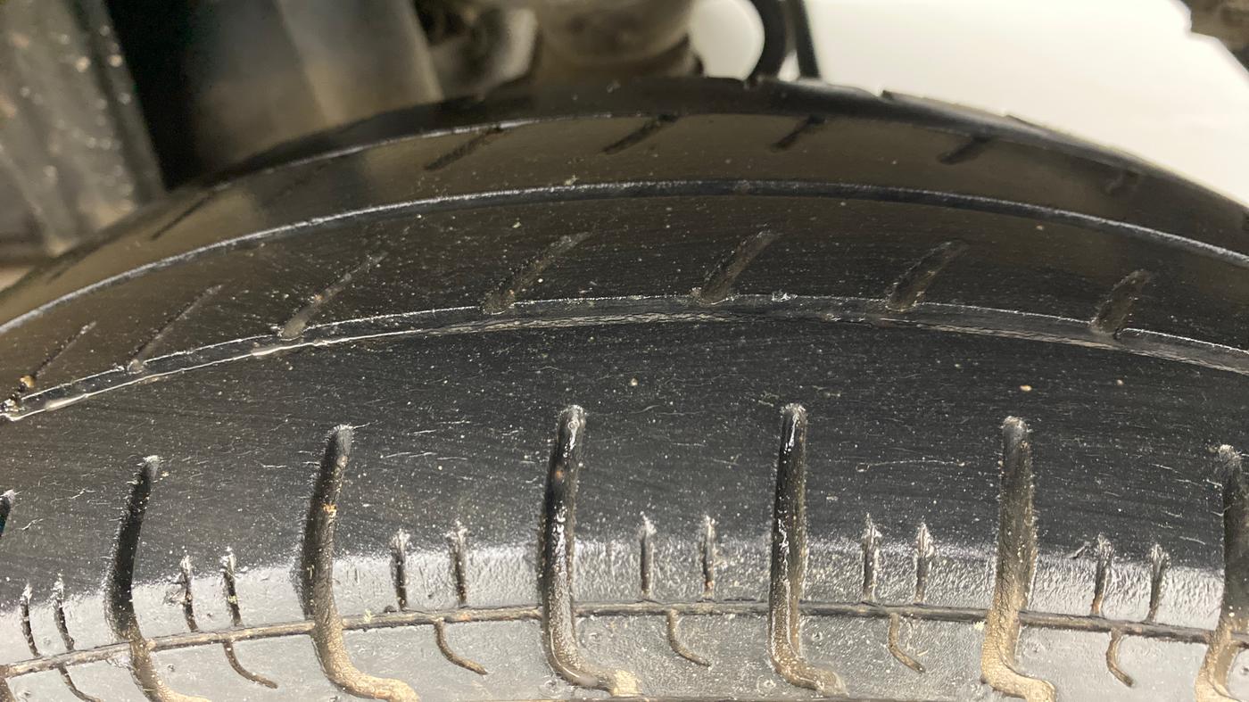 2018 Maruti Alto 800 LXI, Petrol, Manual, 31,782 km, Left Rear Tyre Tread