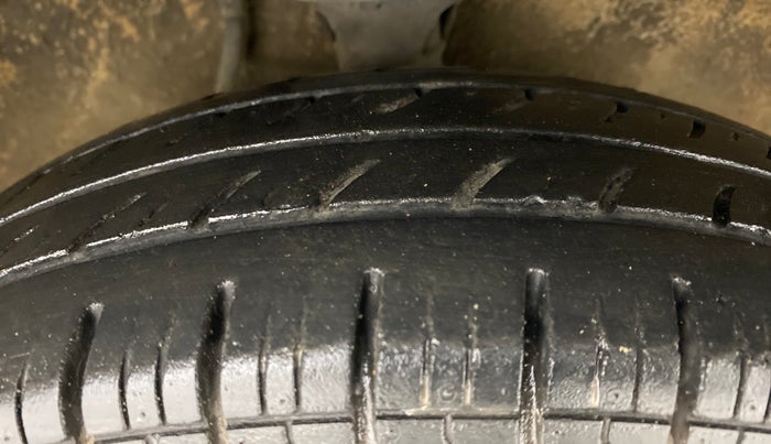 2018 Maruti Alto 800 LXI, Petrol, Manual, 31,782 km, Right Front Tyre Tread