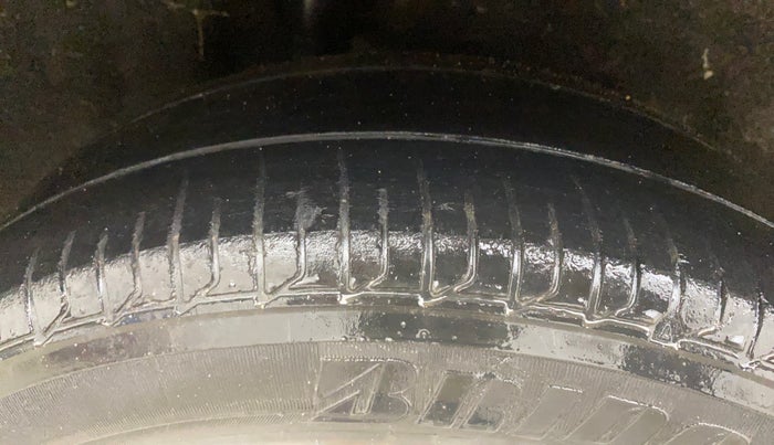 2015 Ford Ecosport TREND+ 1.5L DIESEL, Diesel, Manual, 1,23,134 km, Right Rear Tyre Tread