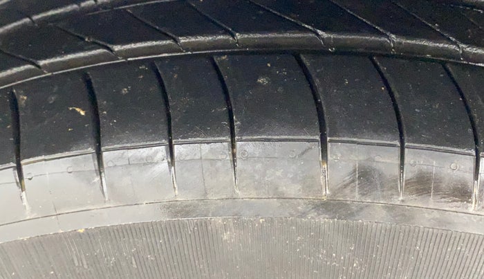 2019 Tata NEXON XZ PLUS PETROL, Petrol, Manual, 52,149 km, Left Front Tyre Tread