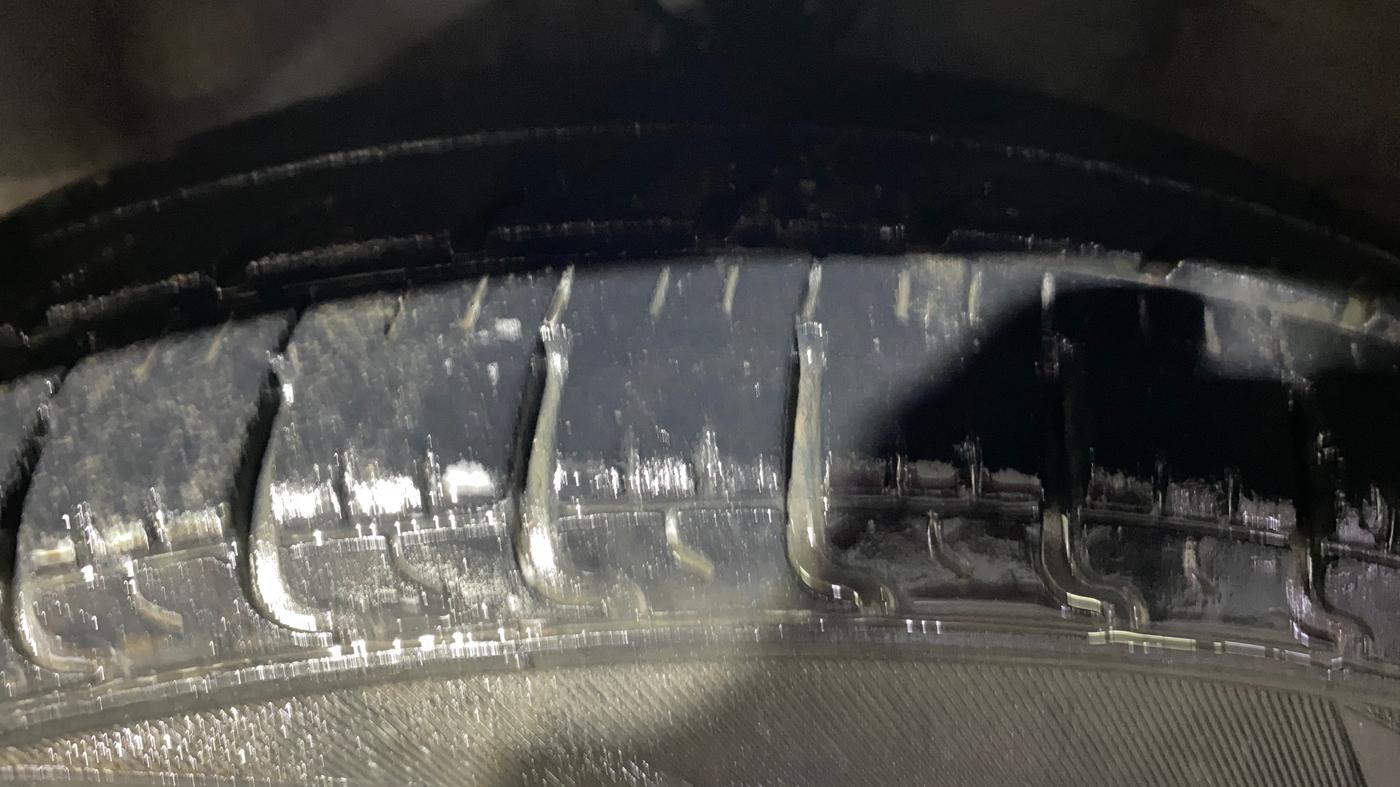 2013 Hyundai i10 ERA 1.1, Petrol, Manual, 56,801 km, Left Front Tyre Tread
