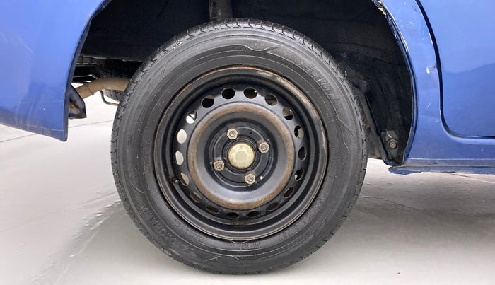 2016 Datsun Go Plus T, Petrol, Manual, 1,14,535 km, Right Rear Wheel