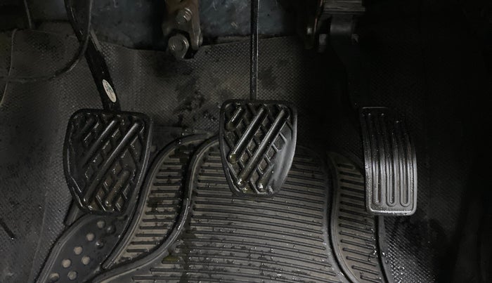 2016 Datsun Go Plus T, Petrol, Manual, 1,14,535 km, Pedals