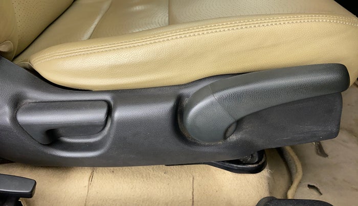 2014 Honda City VX CVT PETROL, Petrol, Automatic, 26,729 km, Driver Side Adjustment Panel