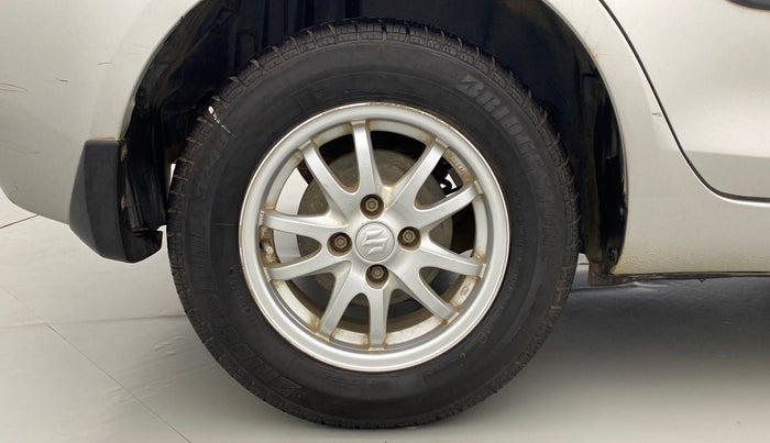 2014 Maruti Swift Dzire VXI, Petrol, Manual, 76,864 km, Right Rear Wheel