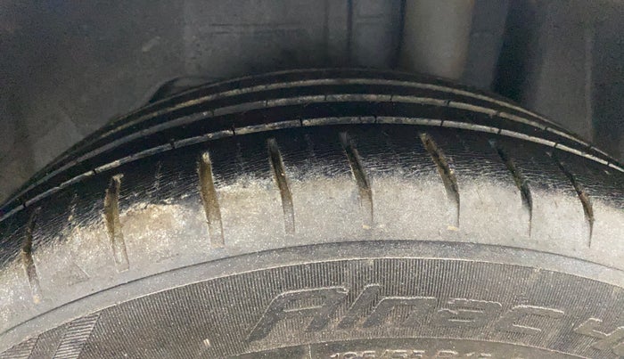 2018 Ford New Figo TREND 1.2 PETROL, Petrol, Manual, 41,186 km, Left Rear Tyre Tread