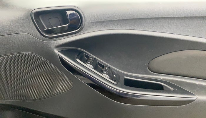 2018 Ford New Figo TREND 1.2 PETROL, Petrol, Manual, 41,186 km, Driver Side Door Panels Control