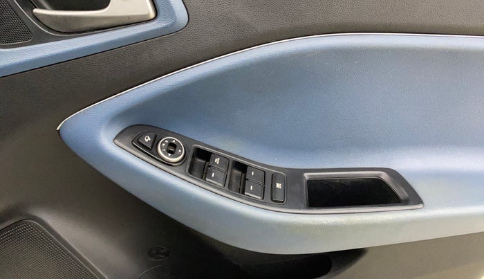 2015 Hyundai i20 Active 1.2 S, Petrol, Manual, 66,054 km, Driver Side Door Panels Control