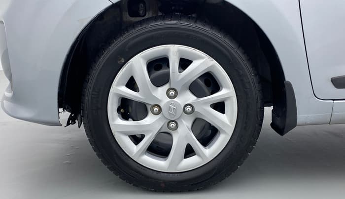 2020 Hyundai Grand i10 MAGNA 1.2 VTVT, CNG, Manual, 14,254 km, Left Front Wheel