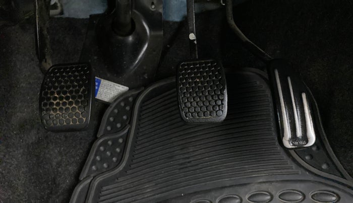 2013 Maruti Alto 800 LXI, Petrol, Manual, 28,782 km, Pedals