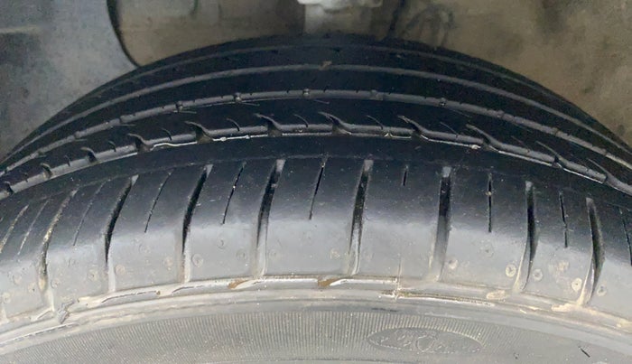 2017 Hyundai Elite i20 ASTA 1.2 (O), Petrol, Manual, 60,758 km, Left Front Tyre Tread