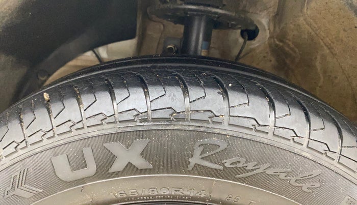 2022 Maruti Swift VXI, Petrol, Manual, 31,101 km, Left Front Tyre Tread