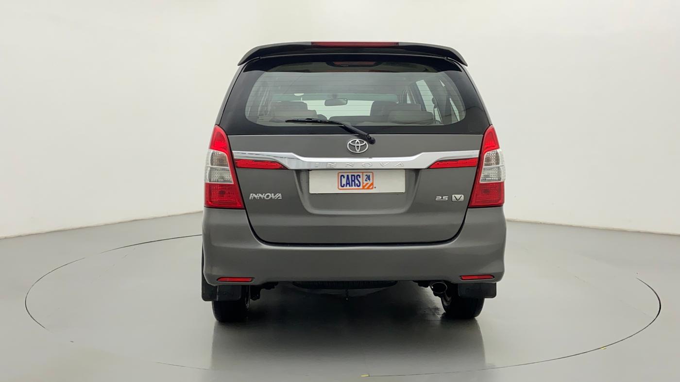 2014 Toyota Innova 2.5 VX 8 STR BS IV, Diesel, Manual, 70,285 km, Back/Rear