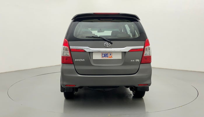 2014 Toyota Innova 2.5 VX 8 STR BS IV, Diesel, Manual, 70,285 km, Back/Rear